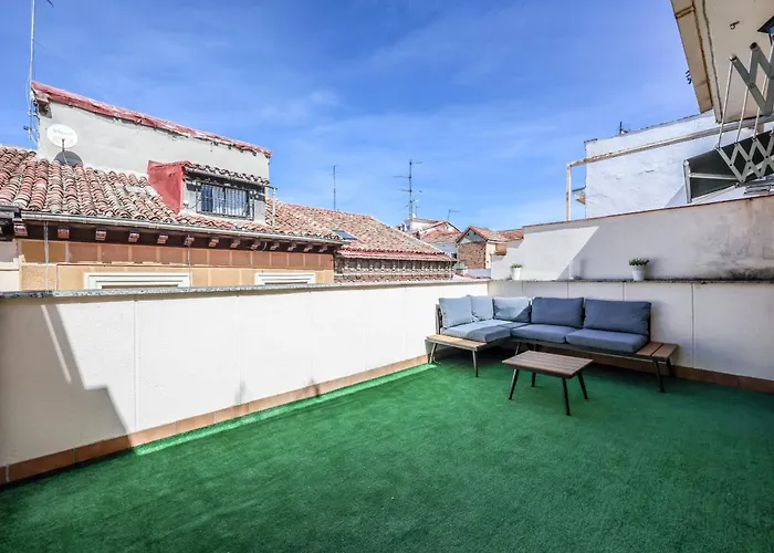 atico reformado con terraza en lavapies